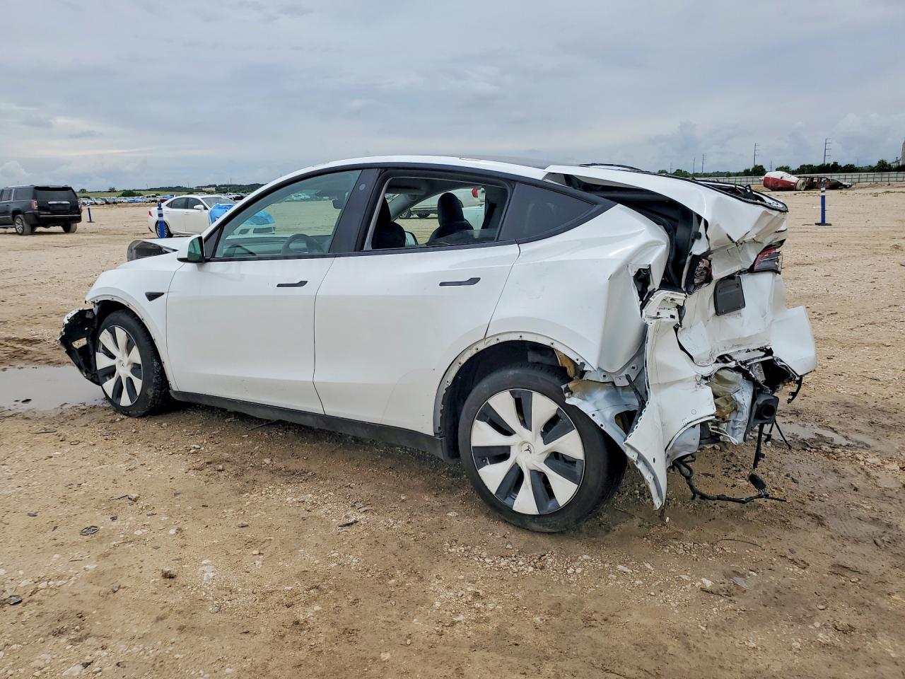 2021 Tesla Model Y VIN 5YJYGDED8MF110626 COPART salvage auction — Rear End, TX - CERTIFICATE OF TITLE (P), sold $4,950 on 2026-07-09 (photo 2)