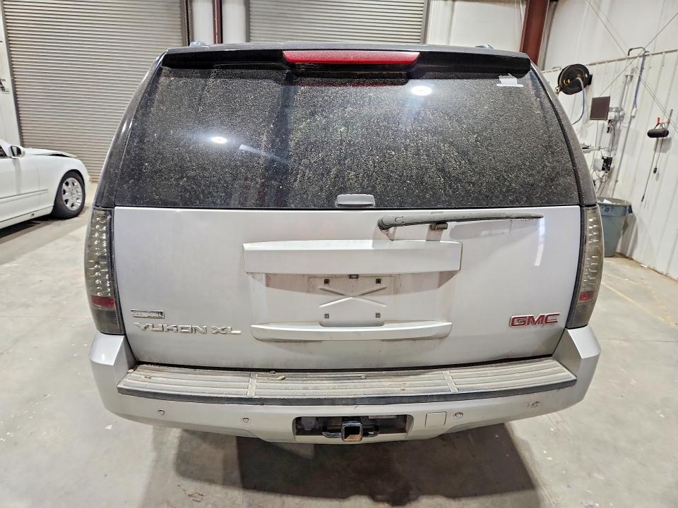 2010 Gmc Yukon VIN 1GKUKKE35AR161715 COPART salvage auction — FRONT END, Mt - Certificate Of Title, sold $350 on 2026-08-03 (photo 6)