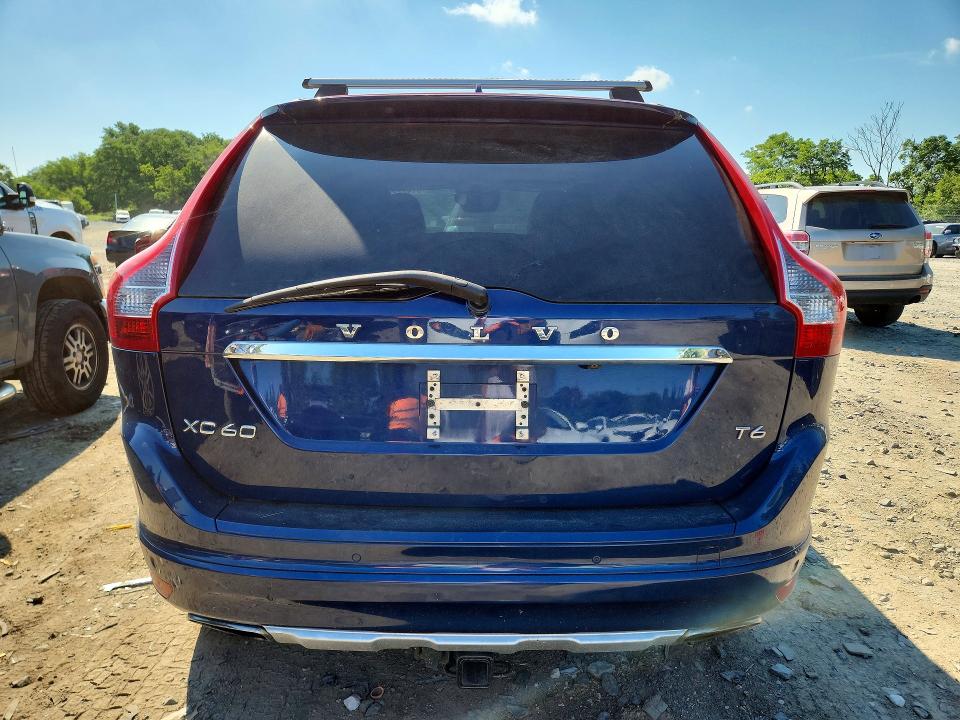 2015 Volvo VIN YV449MDV4F2710565 COPART salvage auction — FRONT END, Md - Cert Of Salvage > 75% Damage, sold $600 on 2026-07-21 (photo 6)