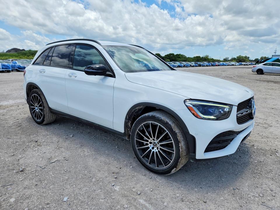 2022 Mercedes-benz VIN W1N0G8DB3NV375518 COPART salvage auction — MINOR DENT/SCRATCHES, Fl - Certificate Of Title, sold $21,200 on 2026-07-16 (photo 4)