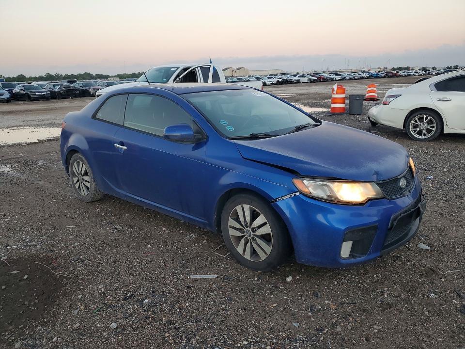 2013 Kia Forte VIN KNAFU6A24D5670660 COPART salvage auction — FRONT END, Tx - Salvage Vehicle Title, sold $875 on 2026-07-09 (photo 4)