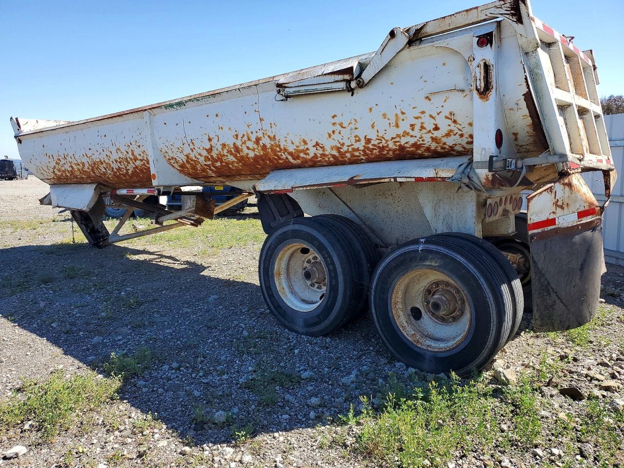 1992 Unknown Unknown VIN 1RESC6204NC921320 COPART salvage auction — Rollover, CA - NON-REPAIRABLE VEHICLE CERT, sold $775 on 2026-08-05 (photo 3)
