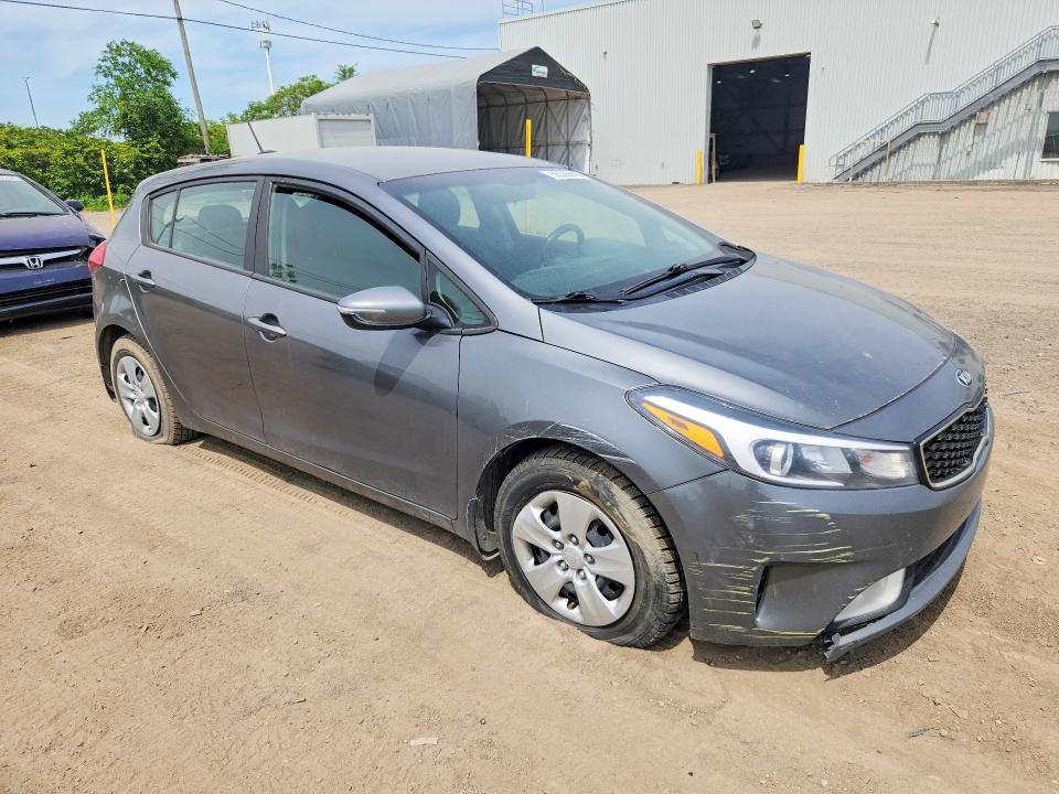 2017 Kia VIN KNAFK5A80H5733201 COPART salvage auction — SIDE, Qc - Pour Piece Seulement, sold $925 on 2026-07-07 (photo 4)
