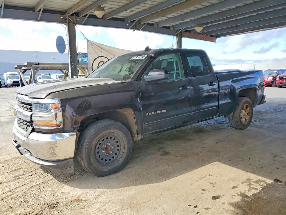 2018 Chevrolet Silverado 1500 VIN 1GCRCREH9JZ327477 — COPART salvage auction photo
