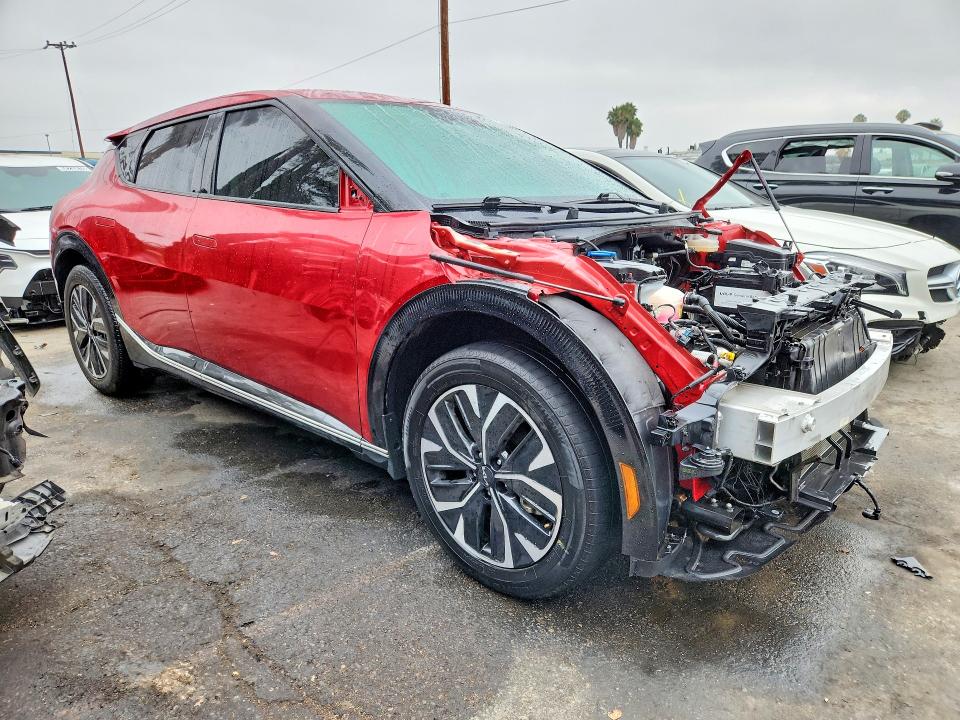 2023 Kia Ev6 VIN KNDC34LA8P5602741 COPART salvage auction — STRIPPED, CA - CERTIFICATE OF TITLE, sold $9,600 on 2026-07-23 (photo 4)
