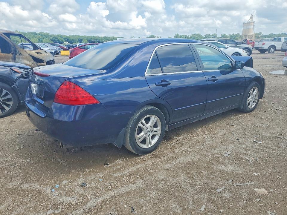 2007 Honda Accord VIN JHMCM56397C020030 COPART salvage auction — FRONT END, MO - SALVAGE CERTIFICATE OF TITLE, sold $550 on 2026-07-28 (photo 3)