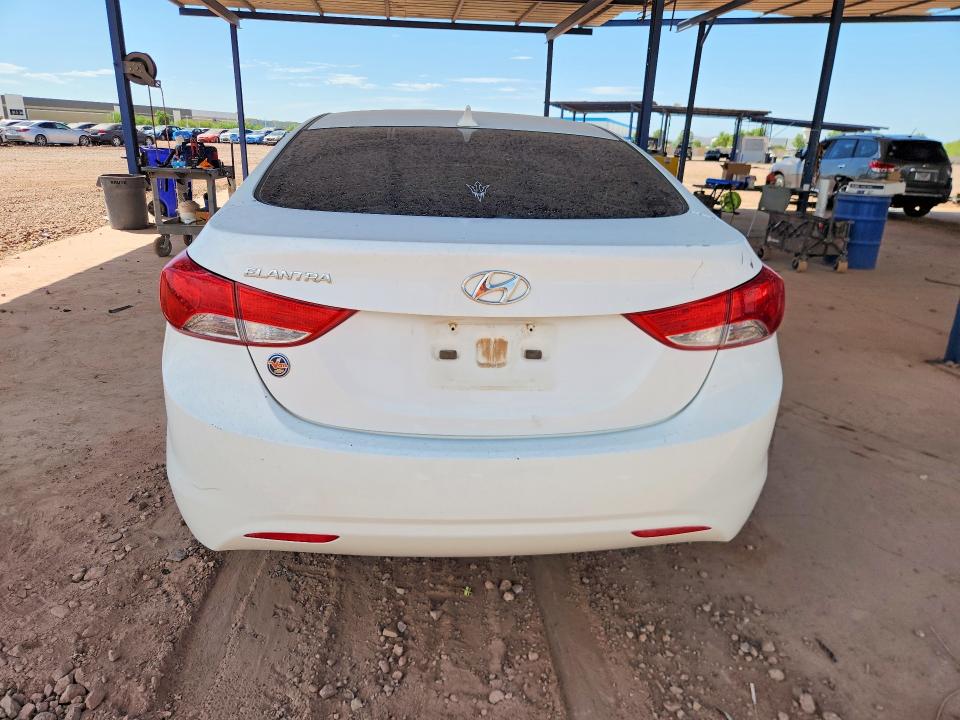 2012 Hyundai Elantra VIN 5NPDH4AE1CH150959 COPART salvage auction — VANDALISM, AZ - CERT OF TITLE - SALVAGE, sold $1,100 on 2026-07-02 (photo 6)