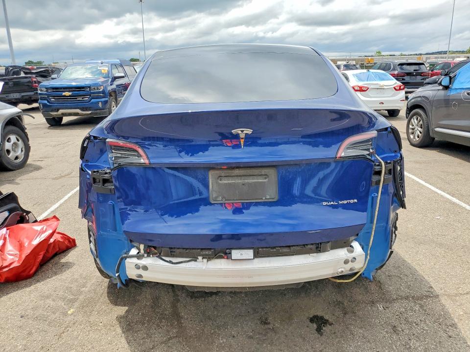 2024 Tesla Model y VIN 7SAYGDEE2RF983601 COPART salvage auction — SIDE, OH - CERT OF TITLE-SALVAGE, sold $7,100 on 2026-07-22 (photo 6)