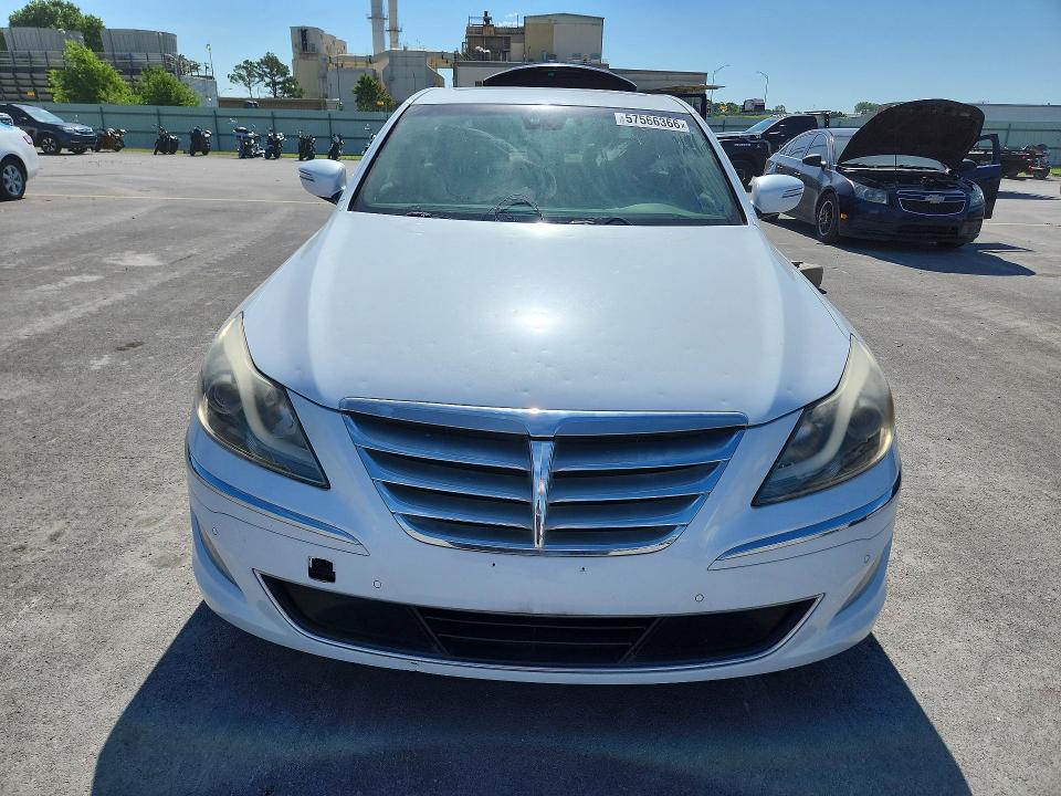 2014 Hyundai Genesis VIN KMHGC4DH2EU262532 COPART salvage auction — HAIL, Ok - Certificate Of Title (P), sold $700 on 2026-07-06 (photo 5)