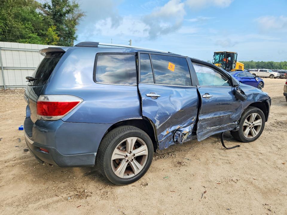 2013 Toyota VIN 5TDYK3EH1DS104531 COPART salvage auction — ROLLOVER, Fl - Certificate Of Title, sold $1,550 on 2026-07-06 (photo 3)