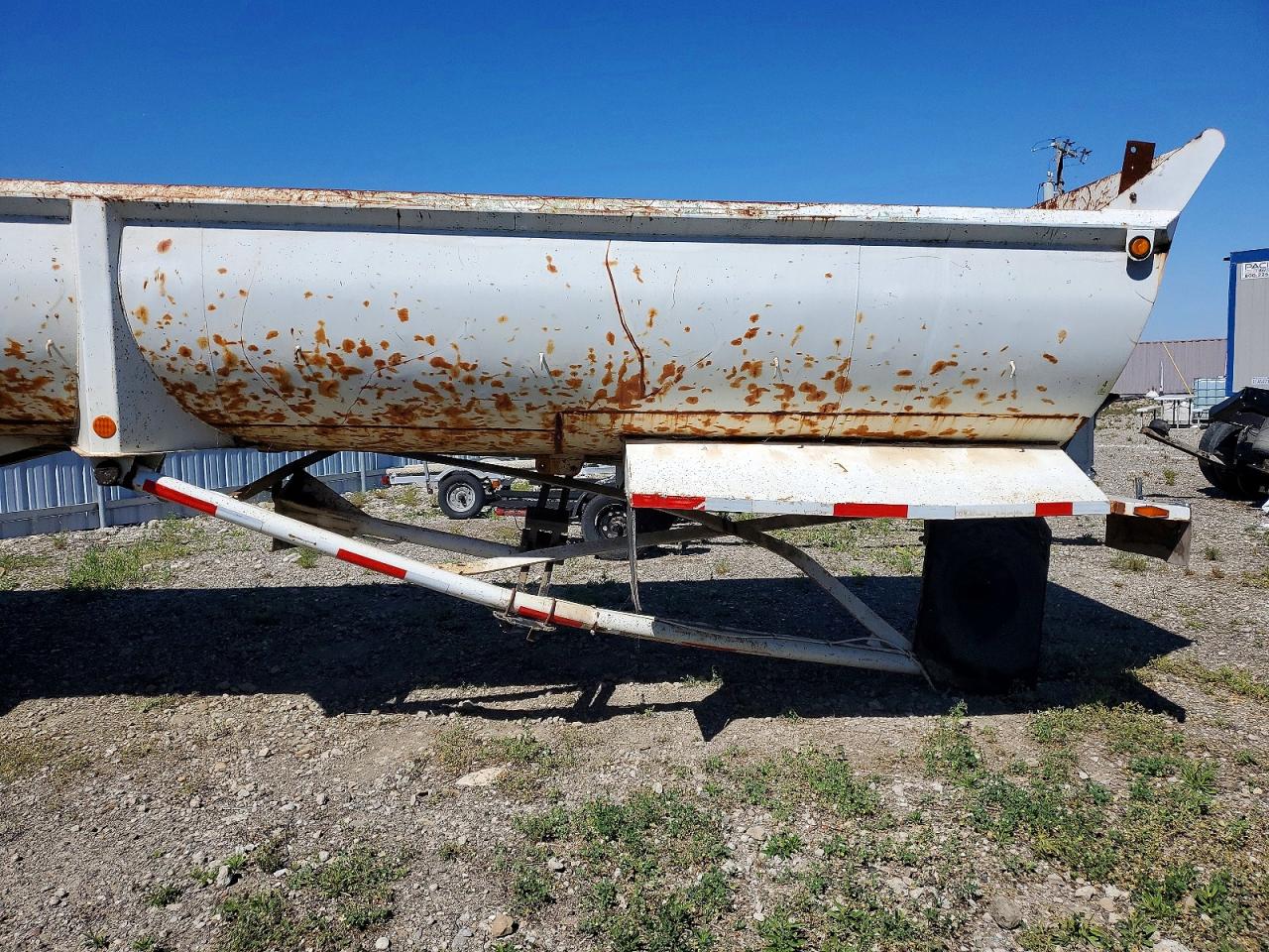 1992 Unknown Unknown VIN 1RESC6204NC921320 COPART salvage auction — Rollover, CA - NON-REPAIRABLE VEHICLE CERT, sold $775 on 2026-08-05 (photo 5)