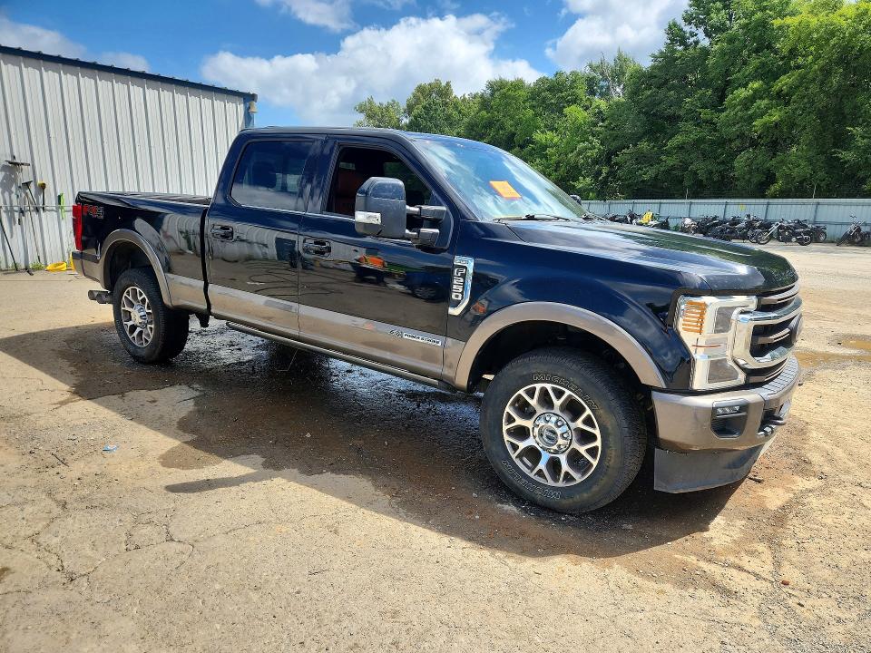 2020 Ford F-250 super duty VIN 1FT7W2BT7LED16163 COPART salvage auction — WATER/FLOOD, LA - CERT OF TITLE-SALVAGE FLOOD, sold $15,200 on 2026-07-16 (photo 4)