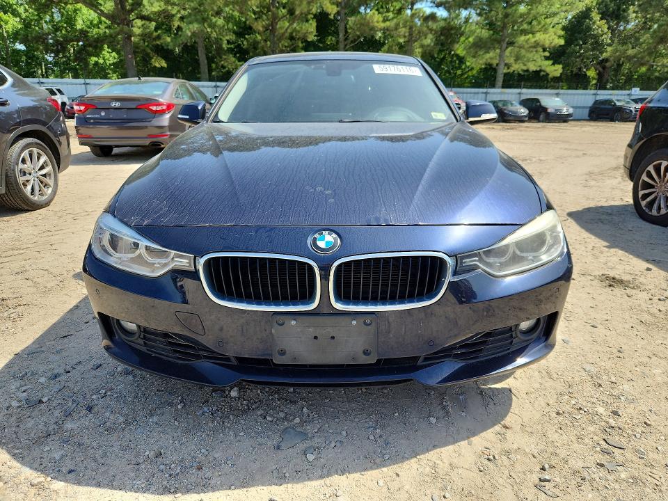 2013 BMW 3er VIN WBA3B3C58DJ811834 COPART salvage auction — MECHANICAL, Va - Certificate Of Title, sold $375 on 2026-07-28 (photo 5)