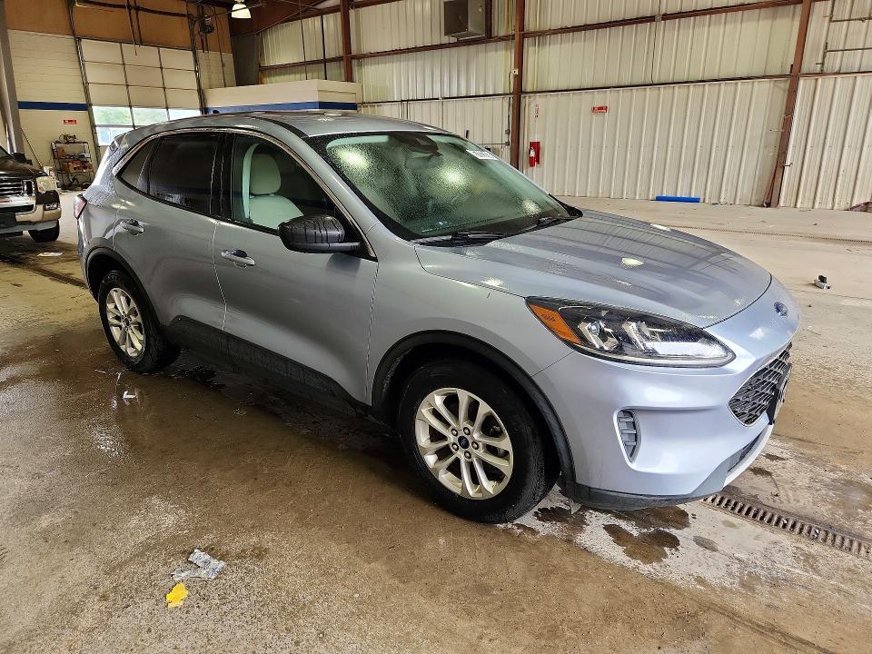 2022 Ford Escape VIN 1FMCU0BZ0NUA71563 COPART salvage auction — MECHANICAL, VA - CERTIFICATE OF TITLE, sold $4,550 on 2026-07-09 (photo 4)