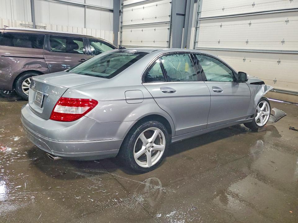 2009 Mercedes-benz C-klasse VIN WDDGF81XX9F204487 COPART salvage auction — FRONT END, Mn - Cert Of Title-Prior Salvage, sold $475 on 2026-08-18 (photo 3)