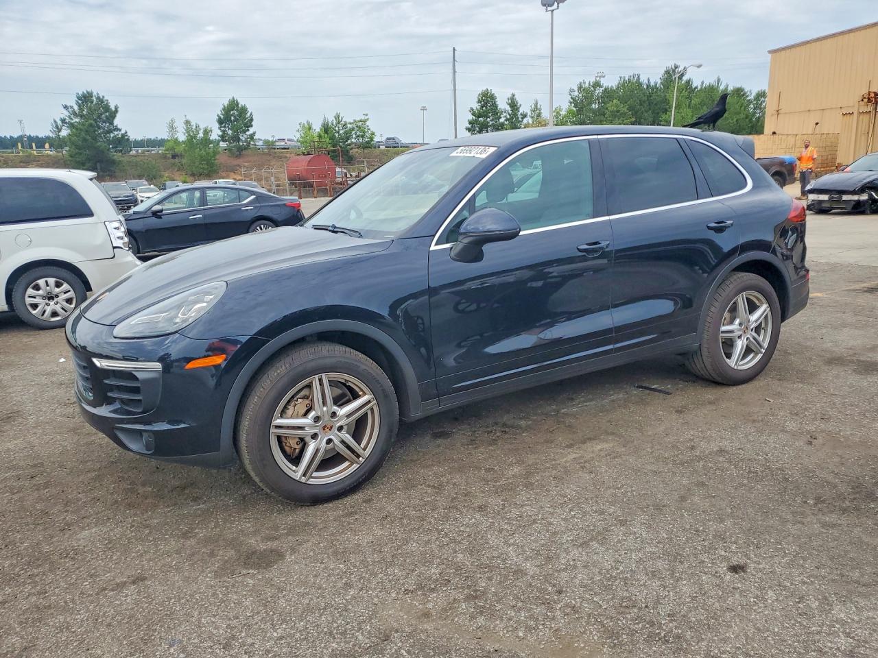 2017 Porsche Cayenne VIN WP1AB2A25HLA51108 — COPART salvage auction photo