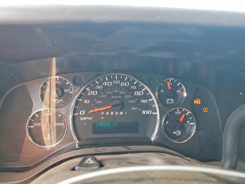 2013 Chevrolet Express 2500 VIN 1GCWGFCA6D1903329 COPART salvage auction — MINOR DENT/SCRATCHES, Ok - Certificate Of Title, sold $1,400 on 2026-07-09 (photo 9)