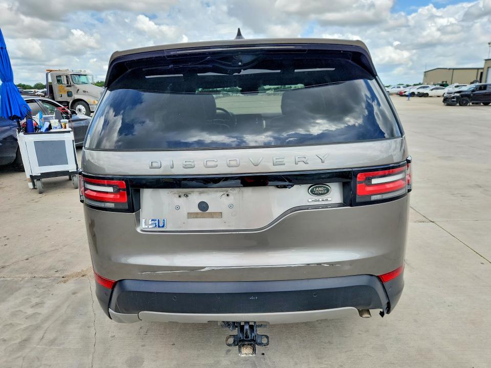 2018 Land rover Discovery VIN SALRR2RV3JA052251 COPART salvage auction — NORMAL WEAR, La - Certificate Of Title, sold $5,800 on 2026-07-30 (photo 6)