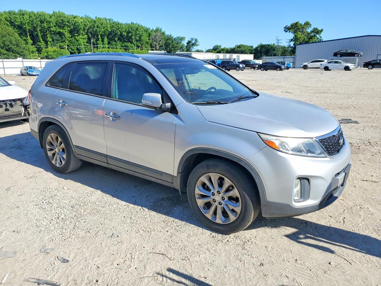 2014 Kia Sorento VIN 5XYKU4A79EG510316 COPART salvage auction — Normal Wear, VA - CERTIFICATE OF TITLE, sold $1,550 on 2026-07-09 (photo 4)