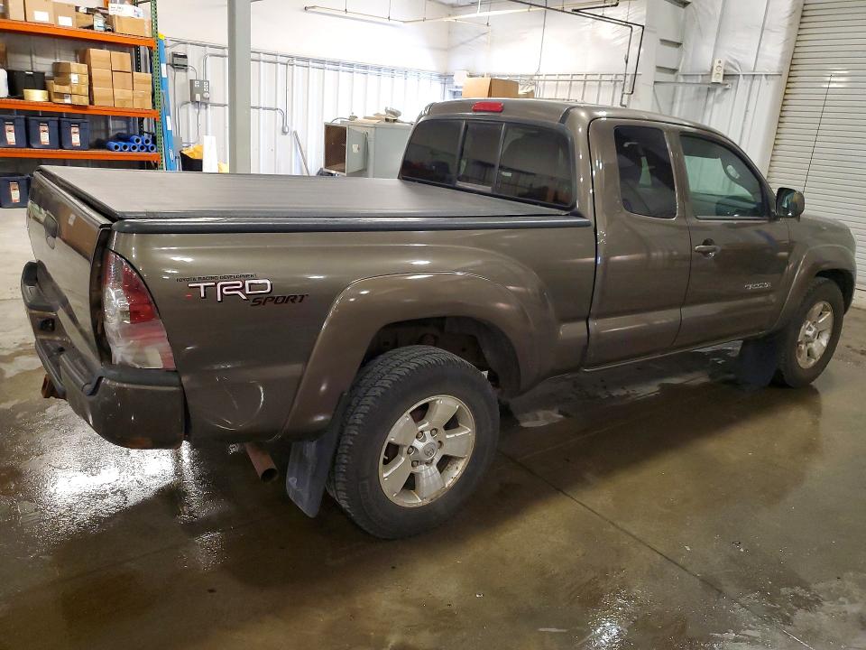 2011 Toyota Tacoma VIN 5TFUU4EN5BX009160 COPART salvage auction — SIDE, Wi - Non Public Clean Title, sold $3,700 on 2026-07-06 (photo 3)