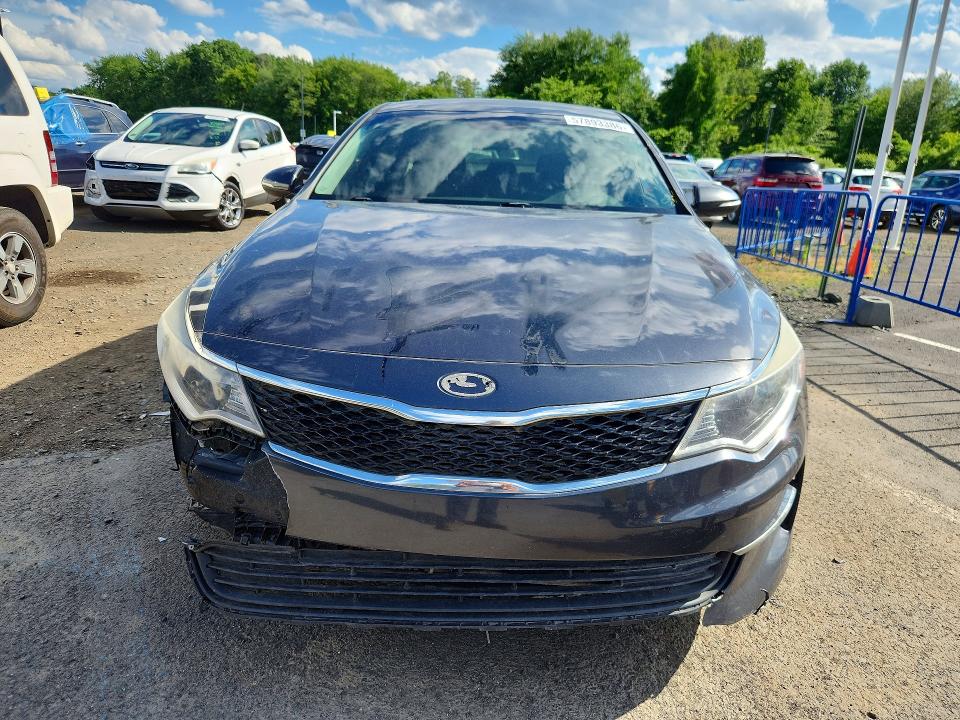 2017 Kia VIN 5XXGT4L37HG123792 COPART salvage auction — VANDALISM, Fl - Certificate Of Title, sold $1,700 on 2026-07-31 (photo 5)