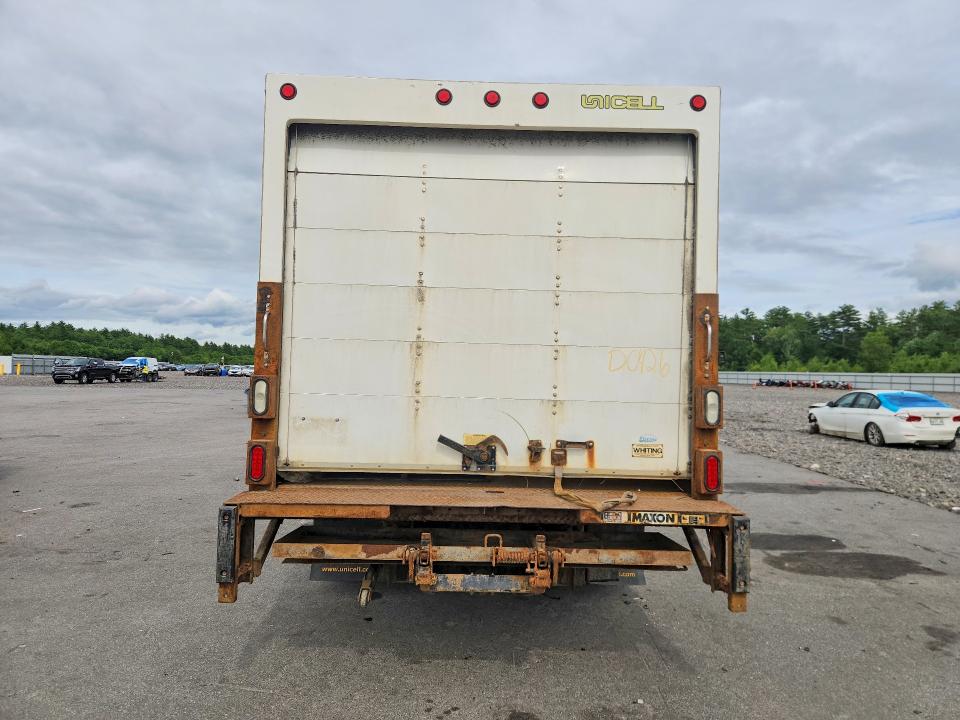 2019 Gmc Savana VIN 7GZ67UCG5KN005791 COPART salvage auction — NORMAL WEAR, Me - Certificate Of Title, sold $2,500 on 2026-07-29 (photo 6)