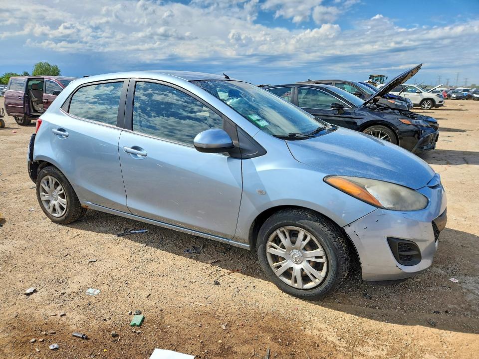 2013 Mazda 2 VIN JM1DE1KY2D0156591 COPART salvage auction — REAR END, Il - Salvage Certificate, sold $775 on 2026-07-28 (photo 4)