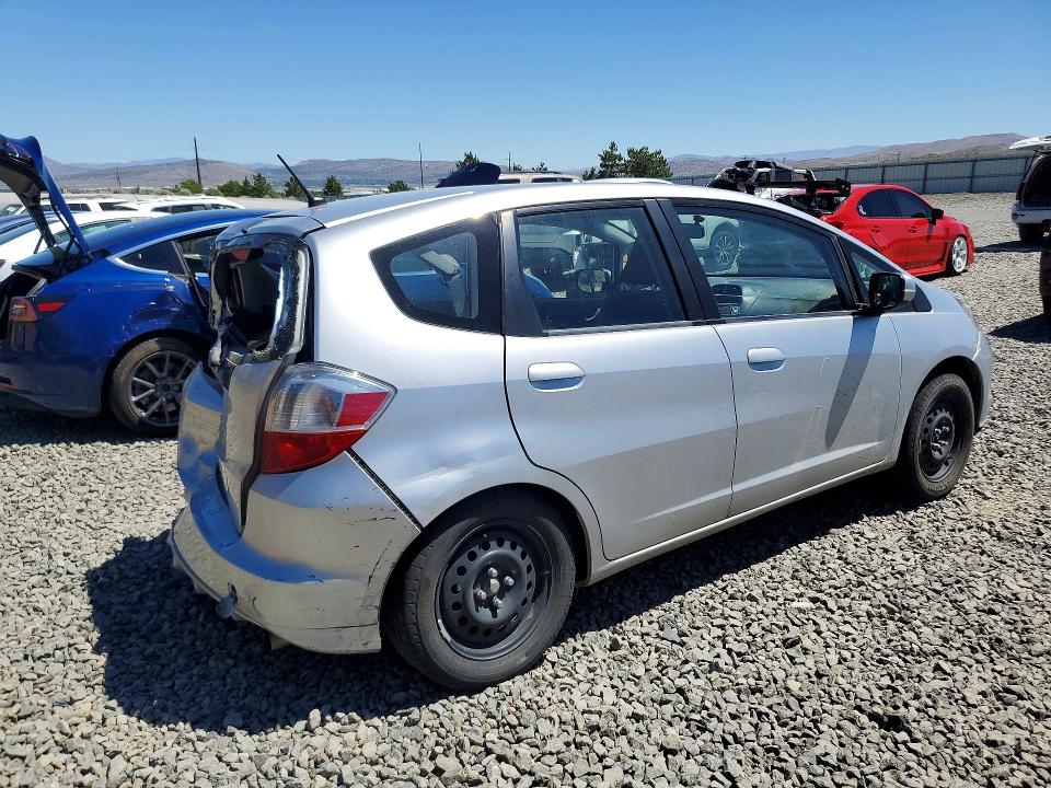 2012 Honda Fit VIN JHMGE8H38CS000915 COPART salvage auction — REAR END, Nv - Salvage Title, sold $200 on 2026-07-09 (photo 3)