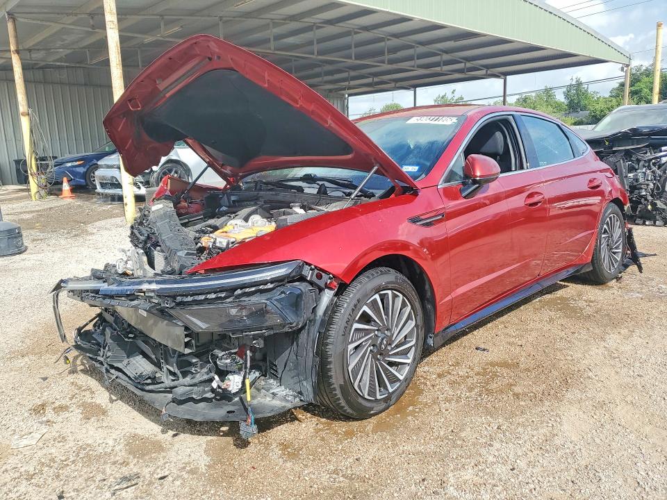 2025 Hyundai Sonata hybrid VIN KMHL34JJ2SA104839 COPART salvage auction — ALL OVER, TX - NONREPAIRABLE TITLE, sold $1,400 on 2026-07-30 (photo 1)