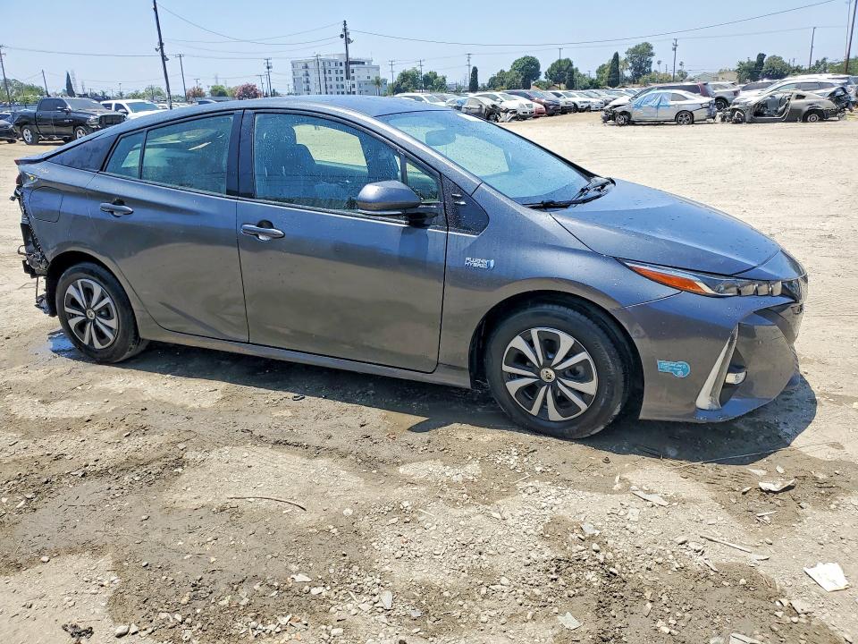 2017 Toyota Prius VIN JTDKARFP4H3046715 COPART salvage auction — REAR END, Ca - Salvage Certificate, sold $6,200 on 2026-07-02 (photo 4)
