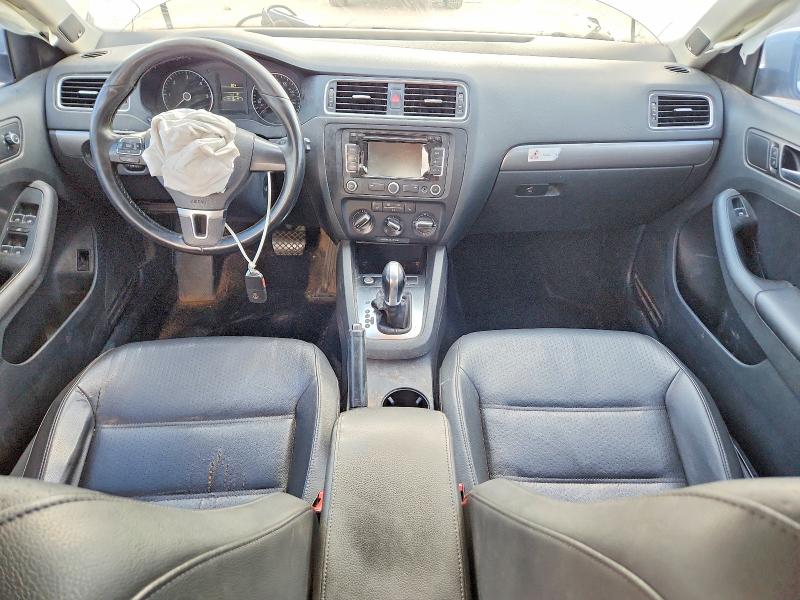 2014 Volkswagen Jetta VIN 3VWLL7AJ7EM361263 COPART salvage auction — FRONT END, Tx - Salvage Vehicle Title, sold $400 on 2026-07-22 (photo 8)