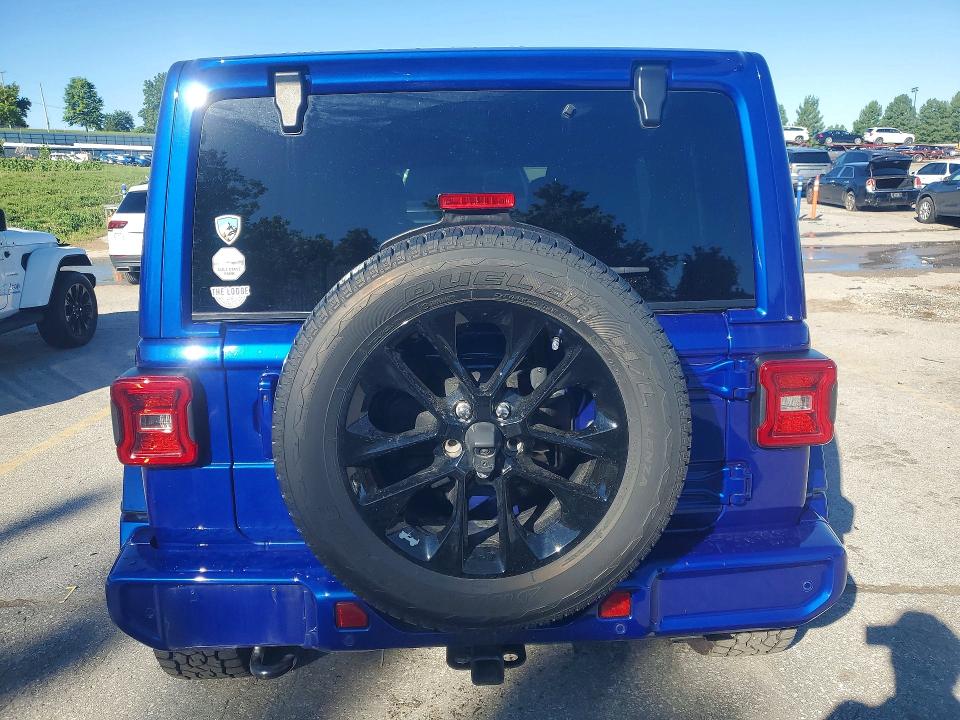 2020 Jeep Wrangler unlimited VIN 1C4HJXEN2LW329538 COPART salvage auction — MINOR DENT/SCRATCHES, MO - CERTIFICATE OF TITLE, sold $23,000 on 2026-07-16 (photo 6)