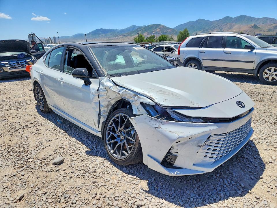 2026 Toyota Camry VIN 4T1DBADK4TU051765 COPART salvage auction — SIDE, Ut - Salvage Certificate, sold $17,600 on 2026-07-31 (photo 4)