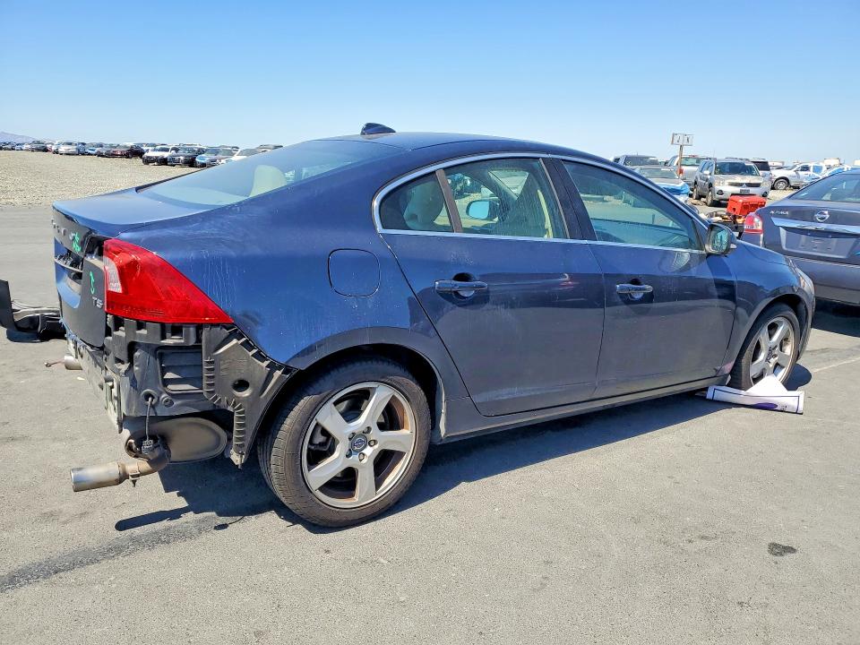 2013 Volvo S60 VIN YV1612FS7D2190945 COPART salvage auction — REAR END, Ca - Salvage Certificate, sold $925 on 2026-07-06 (photo 3)