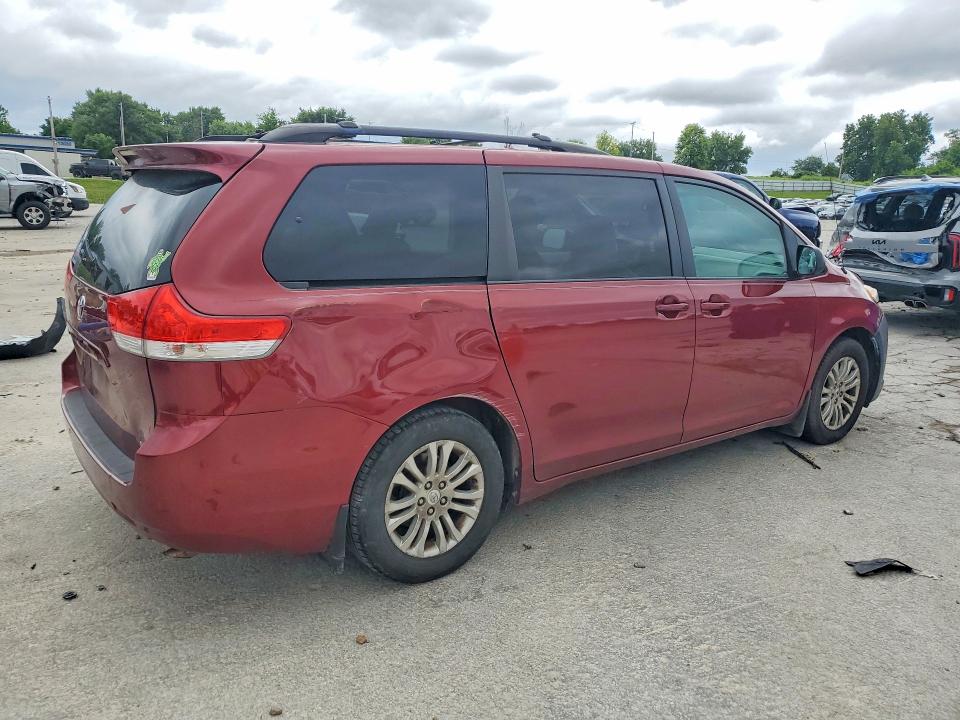 2011 Toyota Sienna VIN 5TDYK3DC4BS043016 COPART salvage auction — FRONT END, MO - SALVAGE CERTIFICATE OF TITLE, sold $150 on 2026-07-28 (photo 3)