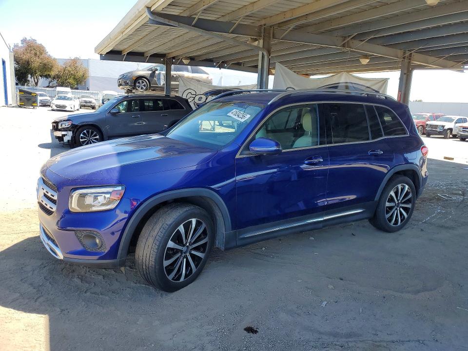 2021 Mercedes-benz Glb VIN W1N4M4GB1MW102794 COPART salvage auction — MINOR DENT/SCRATCHES, CA - DIS/DLR/EXP ONLY CLEAN TITLE (P), sold $7,400 on 2026-07-30 (photo 1)