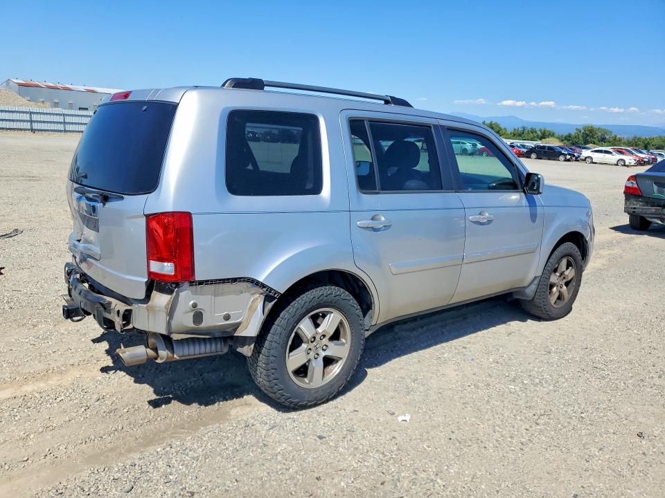 2010 Honda Pilot VIN 5FNYF3H52AB015587 COPART salvage auction — REAR END, CA - SALVAGE CERTIFICATE, sold $1,700 on 2026-07-06 (photo 3)