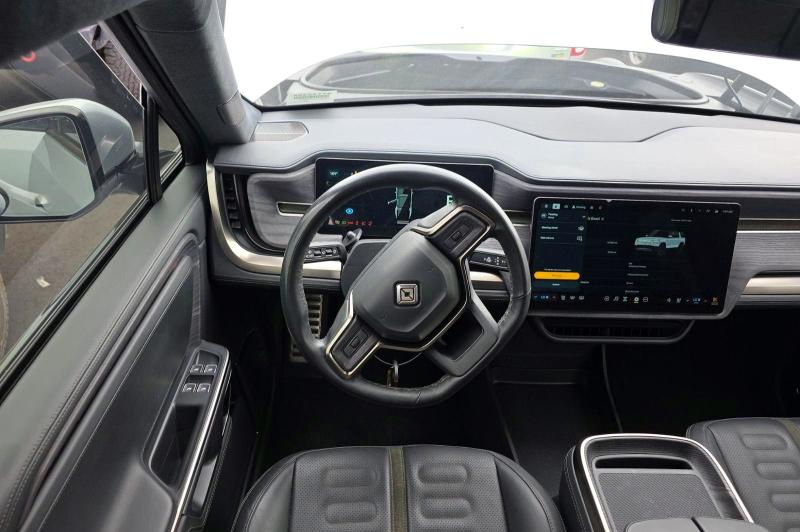 2023 Rivian R1s VIN 7PDSGABA4PN019950 COPART salvage auction — NORMAL WEAR, Az - Cert Of Title - Salvage (P), sold $43,500 on 2026-07-27 (photo 9)