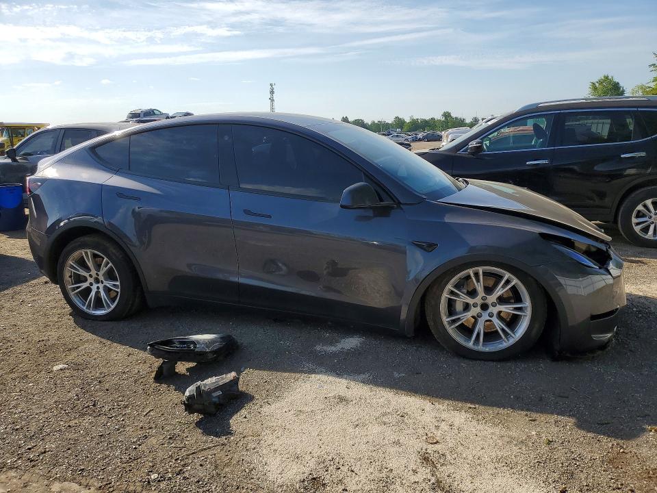 2023 Tesla Model y VIN LRWYGDFD2PC162816 COPART salvage auction — UNDERCARRIAGE, On - Permit No Brand - Unfit, sold $11,700 on 2026-07-02 (photo 4)