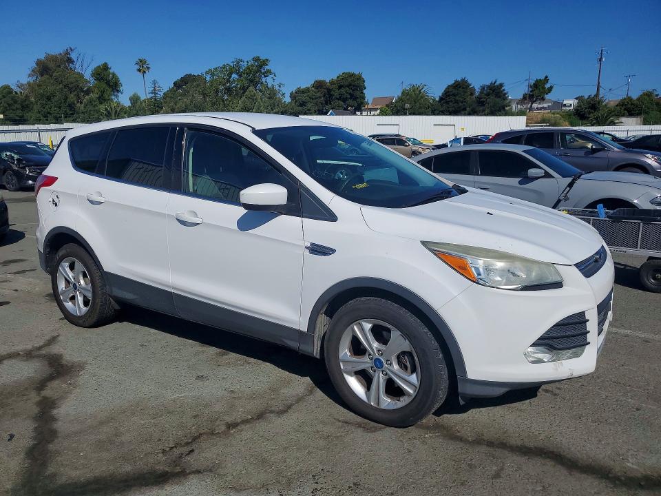 2014 Ford Escape VIN 1FMCU0GX4EUD88706 COPART salvage auction — MECHANICAL, Ca - Dis/Dlr/Exp App For Dup Clean (P), sold $1,400 on 2026-07-02 (photo 4)