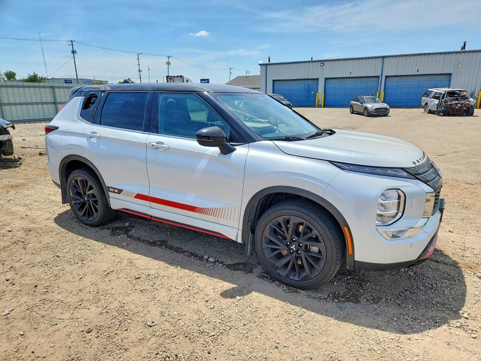 2023 Mitsubishi Outlander VIN JA4J4UA80PZ048845 COPART salvage auction — HAIL, Il - Salvage Certificate, sold $12,400 on 2026-07-17 (photo 4)