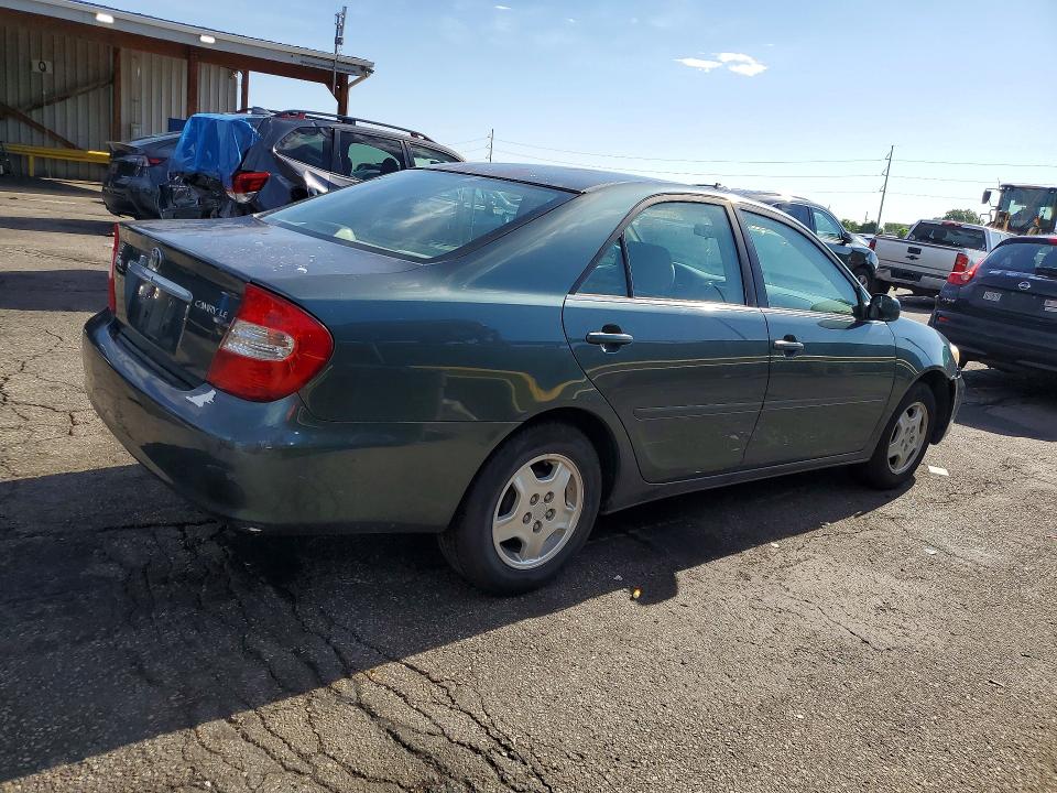 2002 Toyota Camry VIN 4T1BE32K82U504555 COPART salvage auction — FRONT END, Co - Dis/Dlr/Exp Only Clean Title, sold $275 on 2026-07-02 (photo 3)