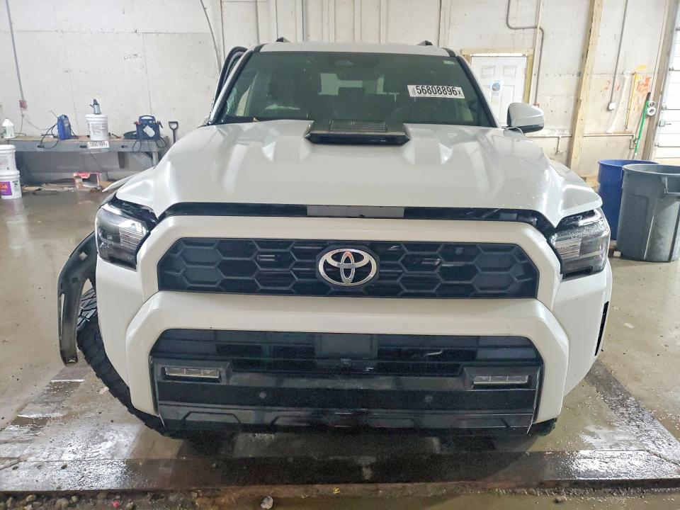 2025 Toyota 4runner VIN JTEVA5BR9S5001418 COPART salvage auction — SIDE, Tn - Salvage Certificate, sold $21,700 on 2026-07-28 (photo 5)