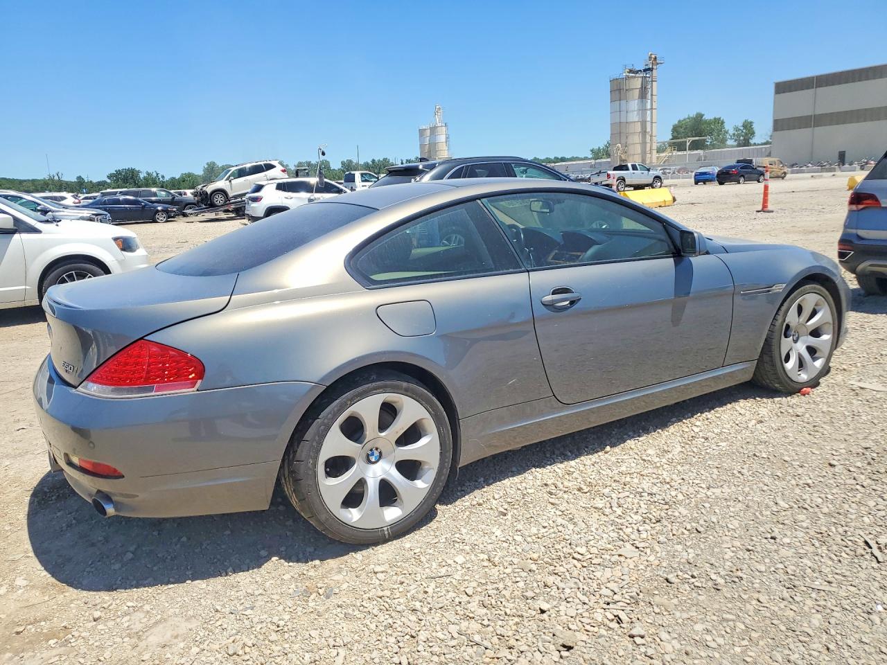 2007 BMW 6 Series VIN WBAEH13557CR51392 COPART salvage auction — Normal Wear, MO - DEALER ONLY CLEAN TITLE, sold $1,300 on 2026-07-02 (photo 3)