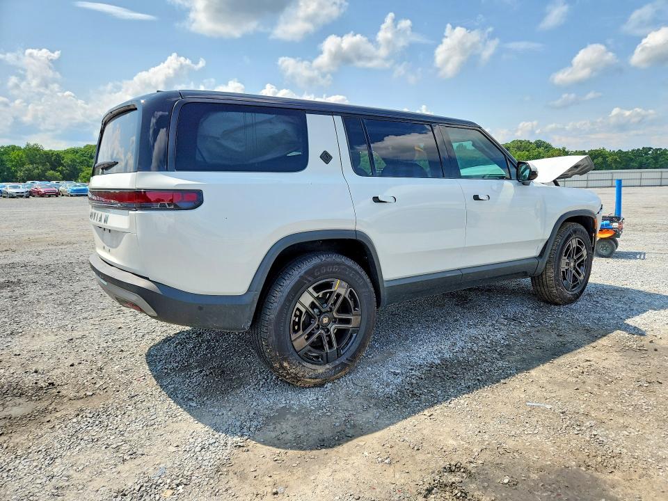 2025 Rivian R1s VIN 7PDSGBBAXSN052336 COPART salvage auction — FRONT END, Salvage Title, sold $20,400 on 2026-08-19 (photo 3)