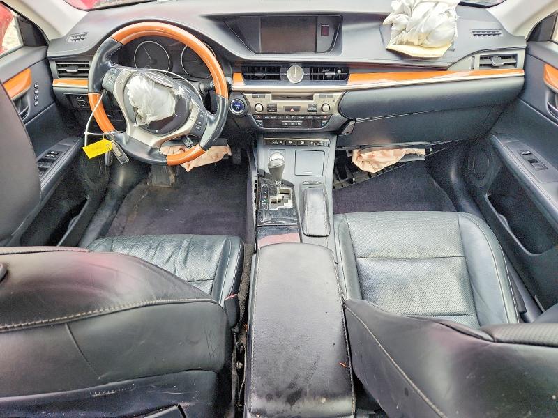 2013 Lexus ES VIN JTHBW1GG4D2028375 COPART salvage auction — FRONT END, IL - SALVAGE CERTIFICATE, sold $775 on 2026-07-10 (photo 8)