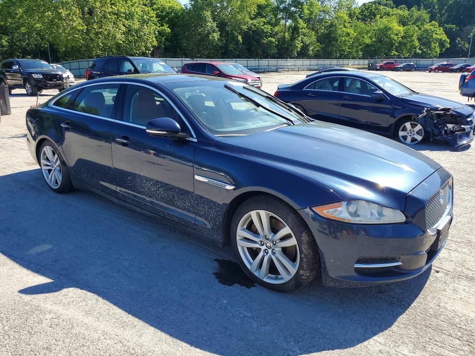 2013 Jaguar Xj series VIN SAJWJ2GD9D8V50429 COPART salvage auction — MECHANICAL, Pa - Cert Of Title, sold $200 on 2026-07-09 (photo 4)
