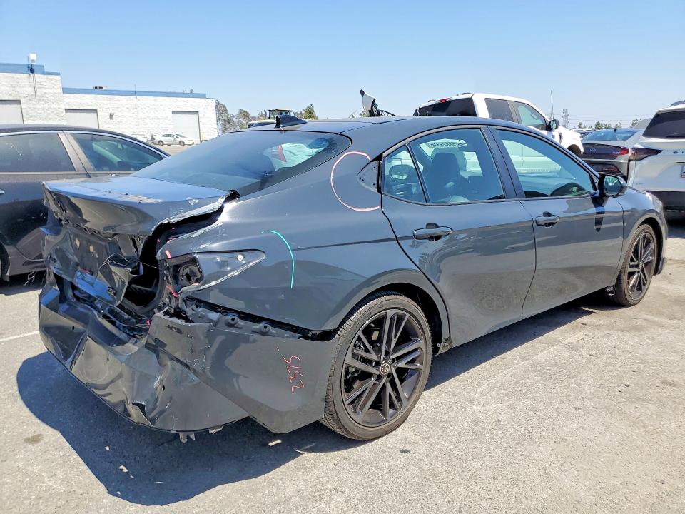 2025 Toyota Camry VIN 4T1DAACK3SU586198 COPART salvage auction — REAR END, Ca - Salvage Certificate, sold $17,400 on 2026-07-02 (photo 3)