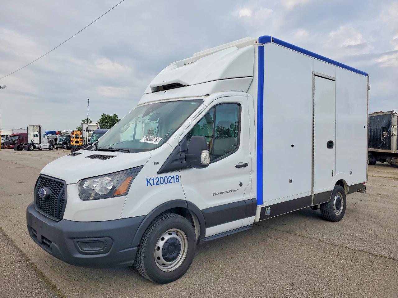 2020 Ford Transit VIN 1FDBW5Z81LKB40267 — COPART salvage auction photo