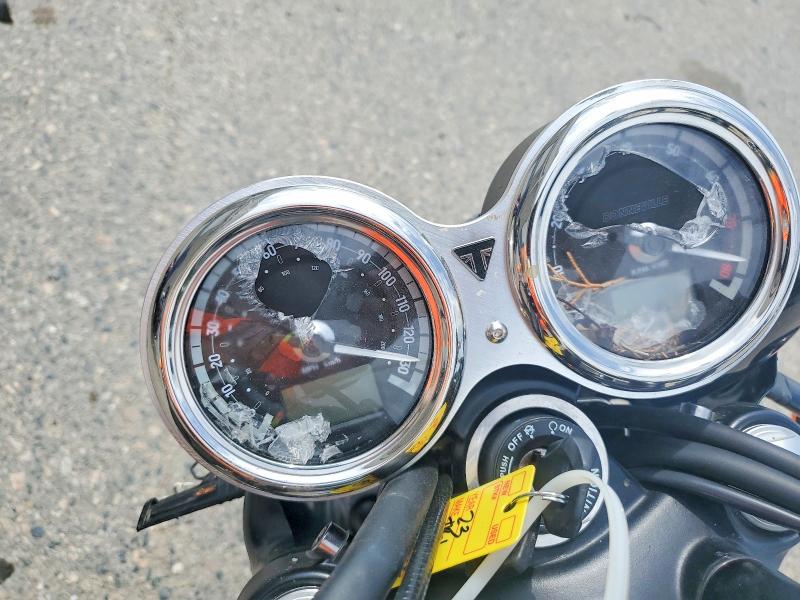 2023 Triumph motorcycle Bonneville VIN SMTD40HL6PTBL7719 COPART salvage auction — FRONT END, VA - CERT OF TITLE - SALVAGE, sold $1,550 on 2026-07-30 (photo 7)
